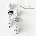 🩶 Silver color collection 〜for Alice. ✵ アリスのために。 ハートとリボンとお花の耳飾り   ピアス  イヤリング  アシンメトリー