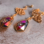 アクリルドゥルージー　紫の耳飾り