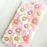 ayanon-no-no様オーダー品おとぎの国のお花畑ケース