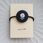 【再販】刺繍ヘアゴム🌷　no.931   くるみボタン　💛送料無料💛　