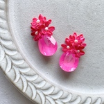蛍光ピンクなお花のイヤーアクセサリー