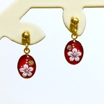 レジン あずきサイズのプチッとピアス（レッド）