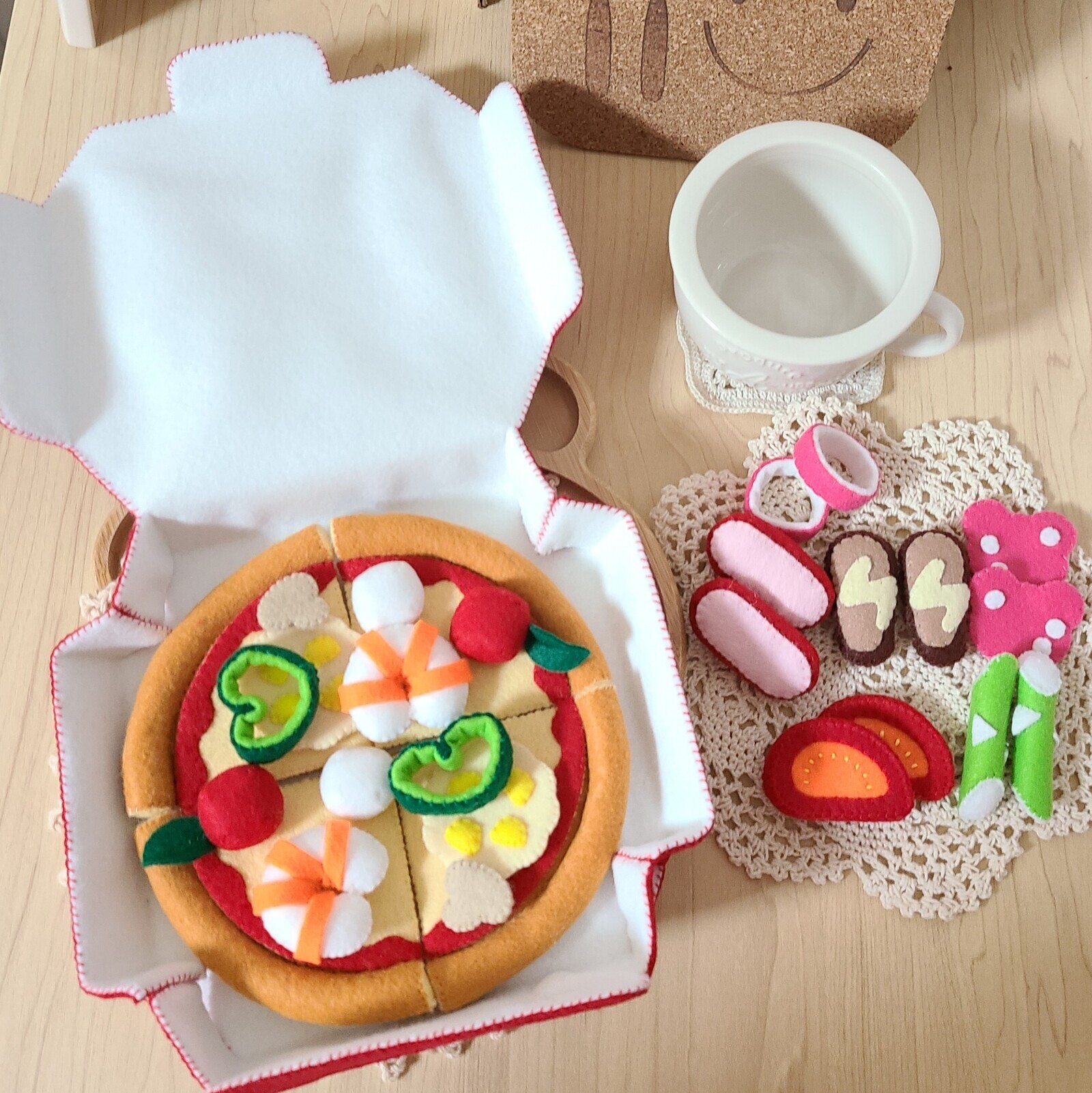 フェルトおままごと ♥ ピザ(チョコレート)