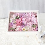 パステルピンクのフラワーボックス　プレゼント　お誕生日　結婚式　敬老の日　