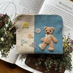 🐻felt  de patchworkテディベアとお花のポーチ🌼