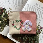 🐰felt  de patchworkうさぎとバラのポーチ🐰