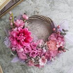 【レビュー1000☆ThankYouSALE】＜Rubis＞＊秋リース＊ハーフリース＊秋リースピンク＊リース秋＊三日月リース＊結婚祝い＊玄関＊通年リース