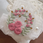 刺繍ブローチorヘアゴム✳︎ルビーピンクのフラワーリース