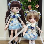 水色の花柄ワンピース