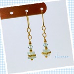 ★SALE ディスクの天然石 with SWAROVSKI  のピアス／イヤリング アクアマリン