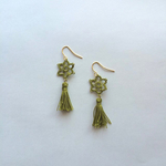 Mini tassel ／ moss green