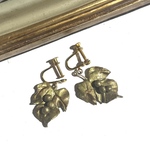 1210 90s VINTAGE EARRING  アンティークゴールドリーフヴィンテージ　イヤリング　アンティーク  フラワー　大ぶり　クリップコスチューム　ゴールド　丸　ギフト　メンズ　パーティー