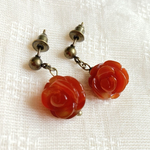 【ご予約品】赤瑪瑙の大粒ローズ金古美スタッドピアス🌹