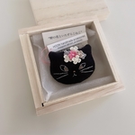 花と猫ブローチ　No.61