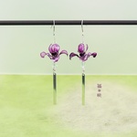  菖蒲 あやめ ピアス（イヤリング）～ 紫 ～ ≪敏感肌に安心≫ ワイヤーアクセサリー ゆらゆら ディップアート 小ぶり