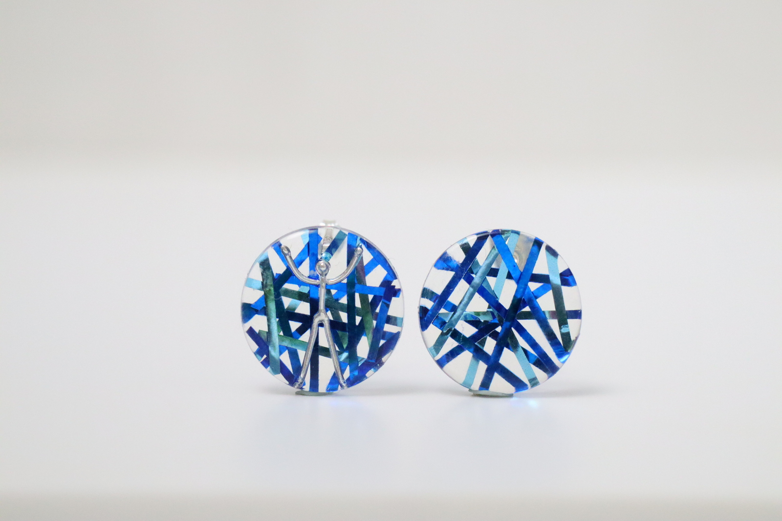 【プロレス】BLUE紙テープ両手:ピアス/イヤリング 4,752円