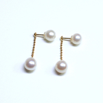 Shake pearl pierce / K18