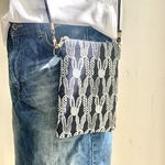 再販♡ミナペルホネン pomppia で作成しましたスマホショルダーです