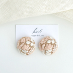 ボタニカル刺繍ピアス＆イヤリング（ピンクホワイト）