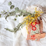 【出産祝い】おむつケーキ 茜色𖤐´-刺繍リボン くま or うさぎ レザーネームタグ【夏 紫陽花 スワッグ】𝒩𝑜.013 おしゃれ ベビーシャワー 産休
