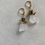rough rock frost beads &三日月gold ∴ ピアス ヴィンテージ クリア ダルメシアンジャスパー 天然石
