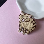 やんのか猫の刺繍ブローチ
