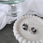 【Black × クリスタル】スワロフスキーのビジューピアス　イヤリング