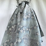 小手毬（コデマリ）と深川鼠いろの着物地スカート ウエストリボン付き♪ミモレ丈 着物リメイク