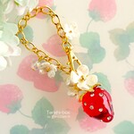 再販・新作・選べる長さ【 苺のバッグチャーム（ ストーン ）】～ sweet strawberry・バッグのためのアクセサリー シリーズ ～