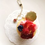 苺とベリーのカップケーキキーホルダー