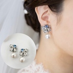 サムシングブルーの花びらビジューとパールピアス・イヤリング／ウェディング・ブライダル・結婚式に