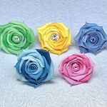 樹脂粘土の薔薇　暖色&寒色&緑色MIX ラインストーン入り