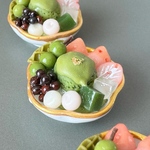 ミニチュア　抹茶と淡雪苺のパフェ