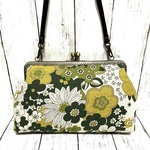 フラワー柄　がま口バッグ 本革ショルダー付き ハンドメイド　