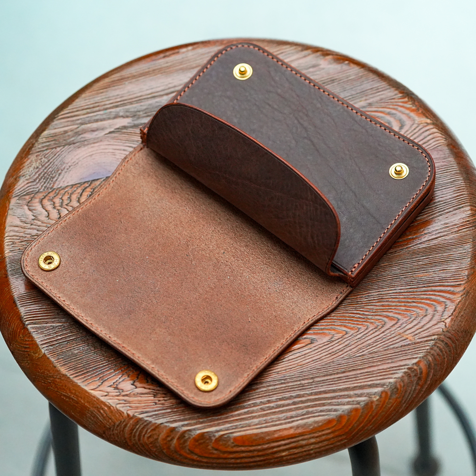 ミドル トラッカーウォレット < クロムエクセルレザー ナチュラル