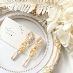 【SALE】 spiral ♡ シェル × ファルファーレビーズ クリアチャーム の レジン ピアス / イヤリング