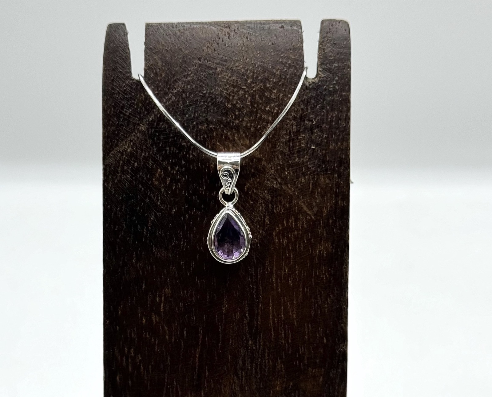 Amethyst 菱形 アメジスト ネックレス・ペンダントトップ　シルバー925 銀線細工