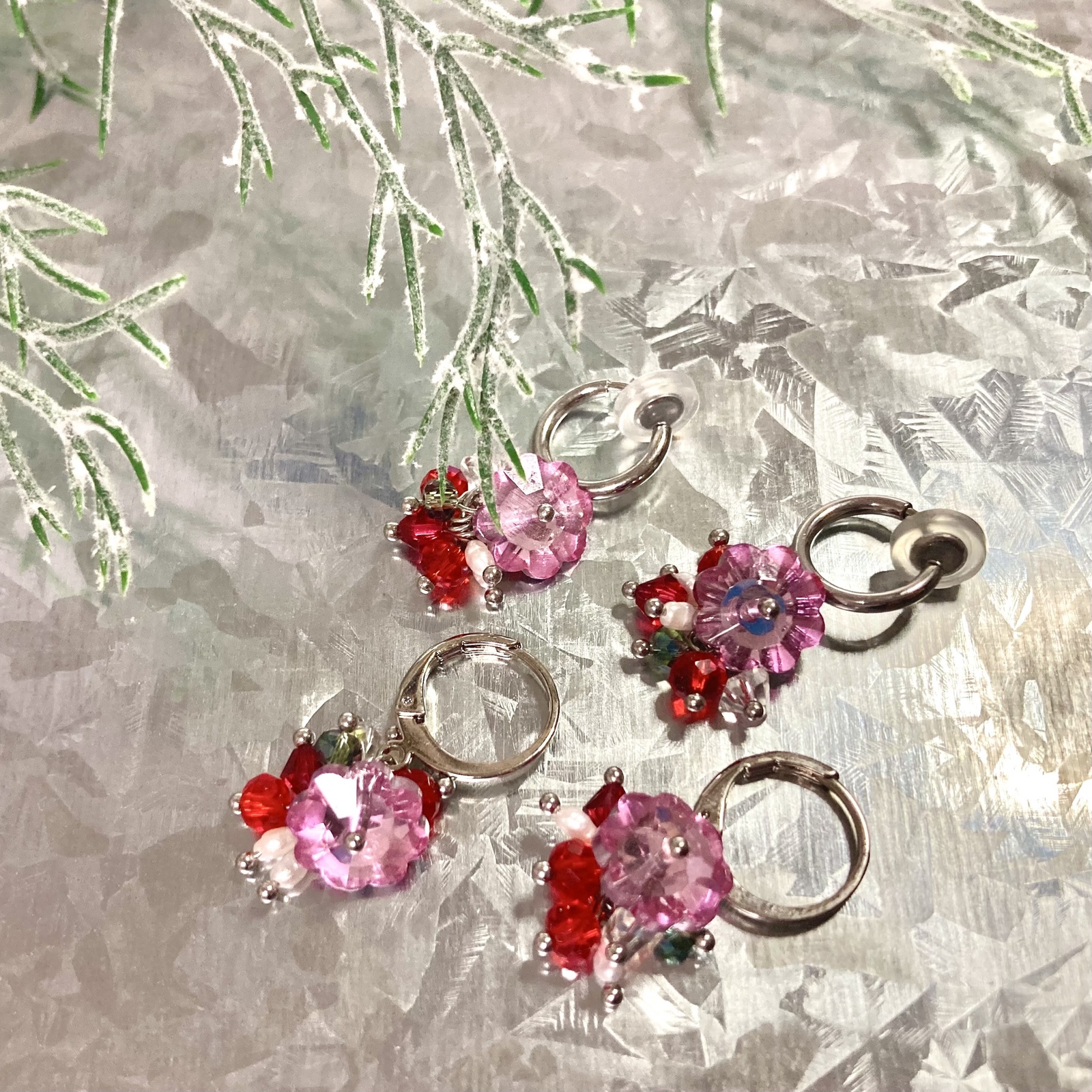 人気★話題【J.Crew】 5色 カーネーション ピアス♡ 人気☆話題【J.Crew】 5色 カーネーション ピアス♡
