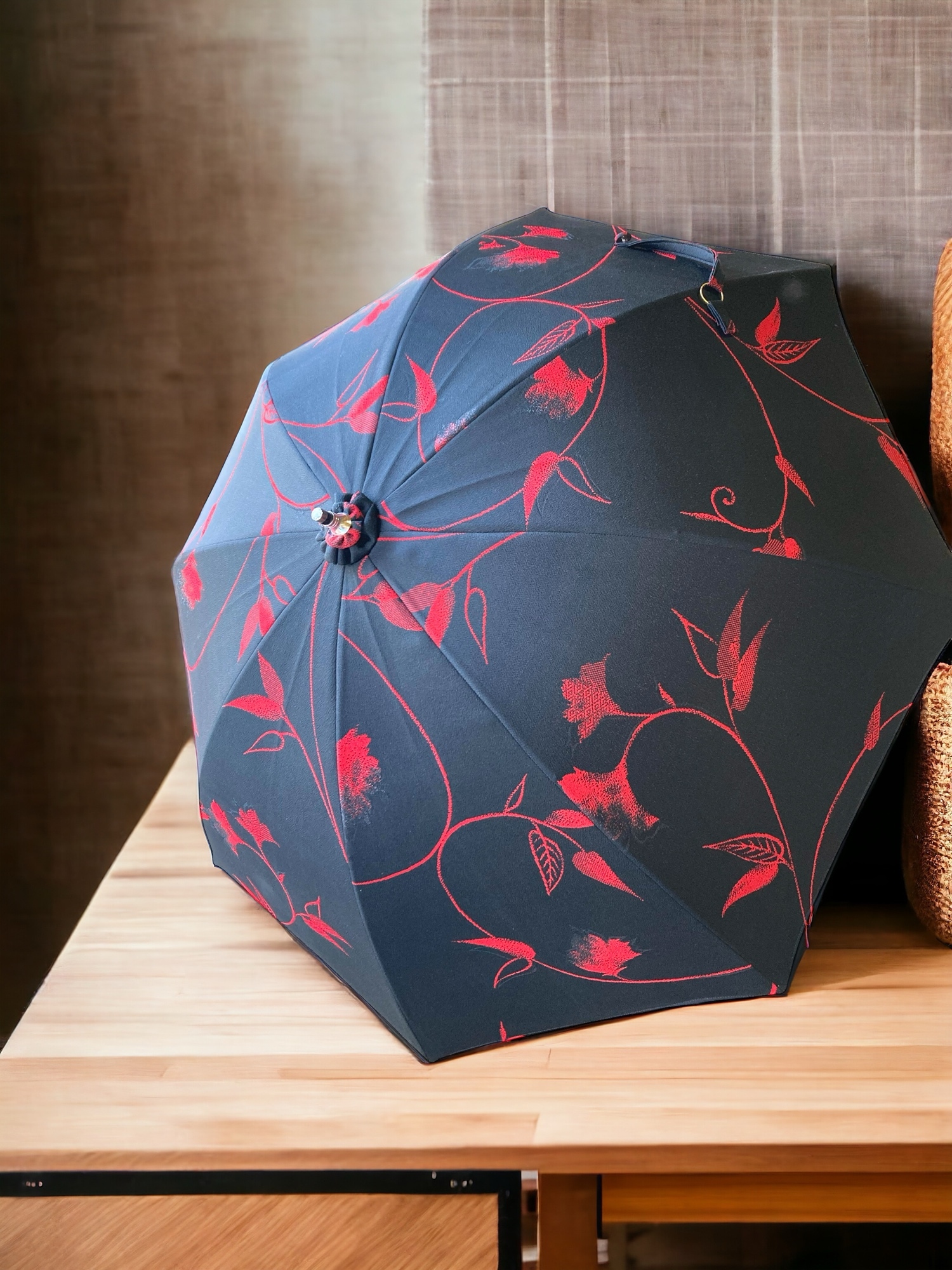 日傘 着物リメイク 黒 赤 花柄 傘袋付 - ribon 〜結〜 | minne byGMO