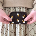 【ランダム】ミルクアイスの手刺繍ミニ財布(ブラウン)