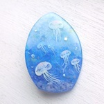 クラゲのアクアリウムブローチ