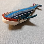エスニック調のクジラポーチ