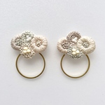「hug」刺繍ピアス.刺繍イヤリング.337
