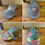 犬の帽子・S、リバーシブル・新作キャップ・小型犬Mサイズ・ヒッコリーブラック柄×黒系デニム風ハイビスカス柄・ずれにくい