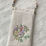 【再販×2】リネンと刺繍のバネ口小物入れ　スマホケース　メガネケース