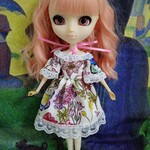 花柄オフショルダーワンピース