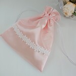 感謝価格💕【50%off】ポリエステルサテンとケミカルレースの巾着(ピンク)