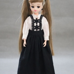 リカちゃん　レースのジャンパースカート