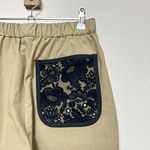 check&stripe ヴィンテージライクなコットン　ミナペルホネン　smile flower テーパードパンツ