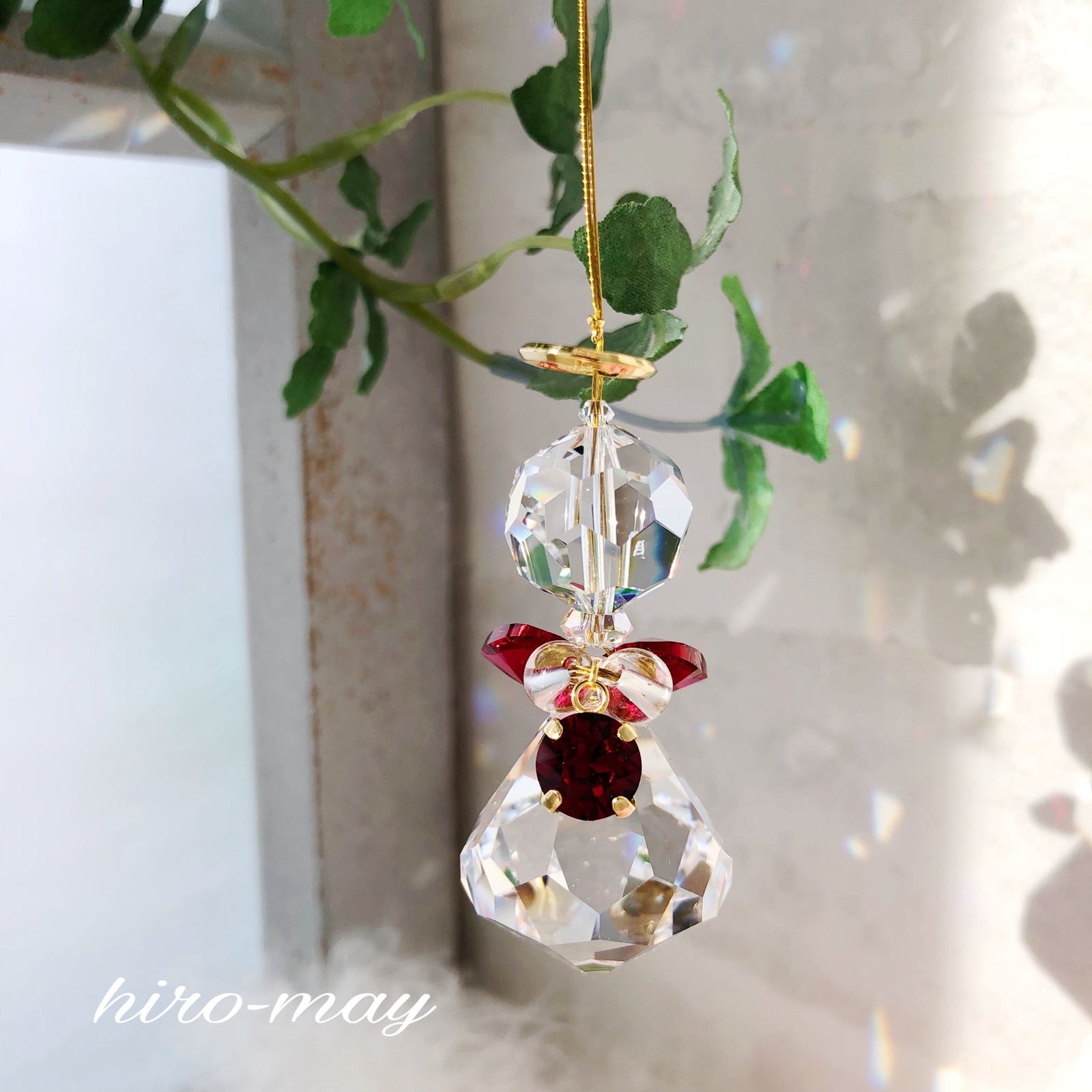 ７月生まれのための　小さなベル天使のサンキャッチャー
